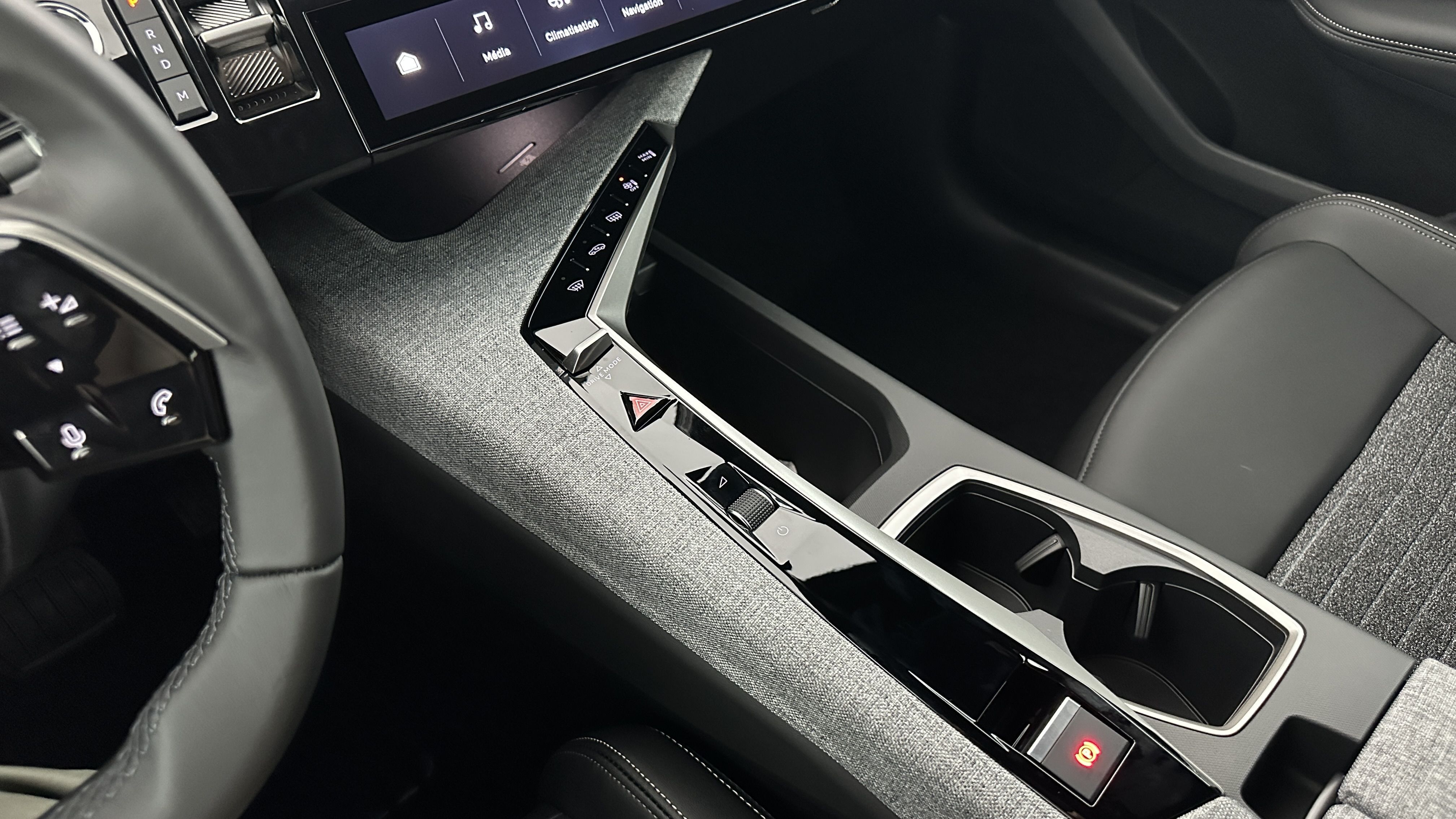 PEUGEOT 5008 1.2 Hybrid 145ch Allure e-DCS6