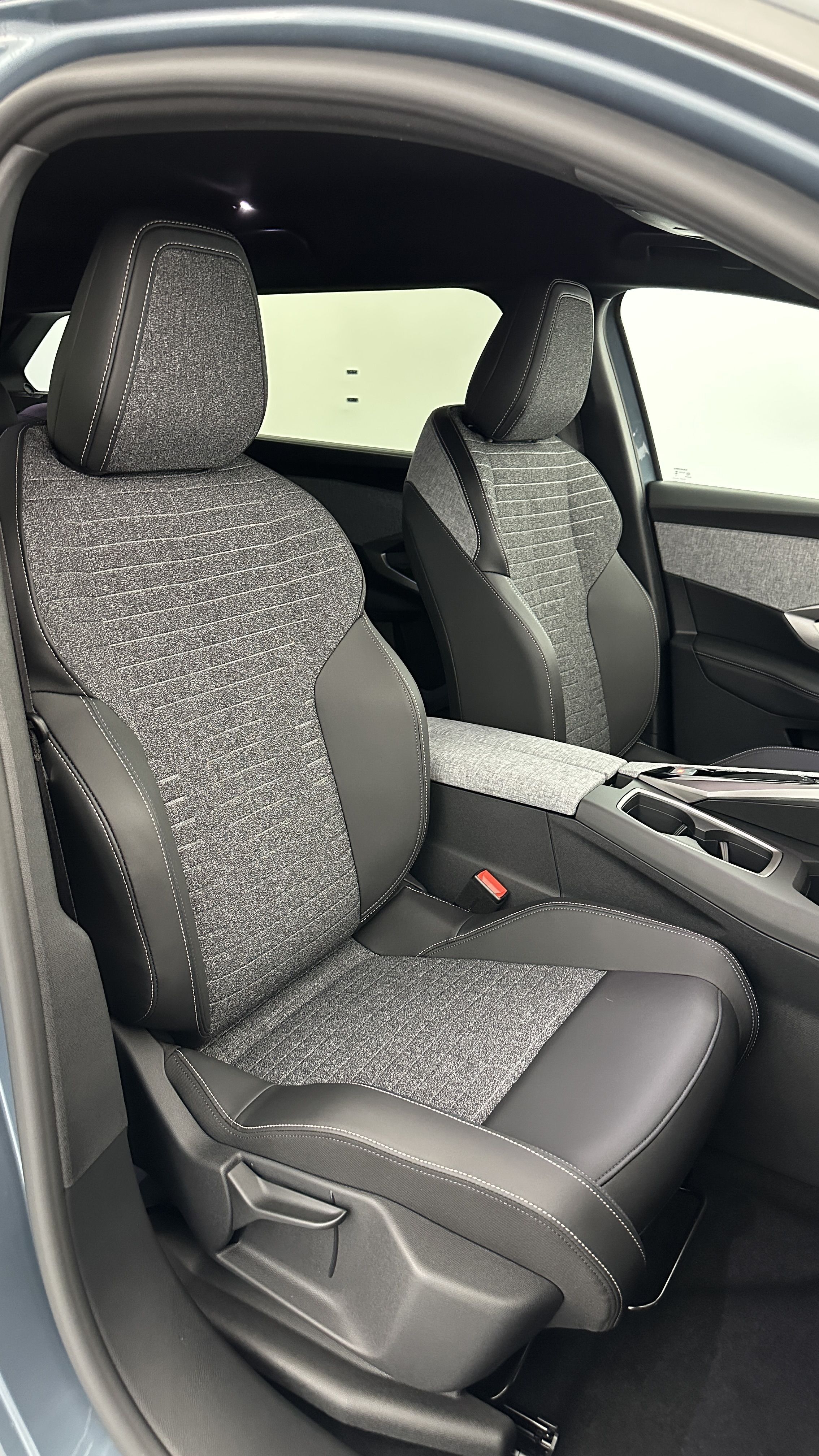 PEUGEOT 5008 1.2 Hybrid 145ch Allure e-DCS6