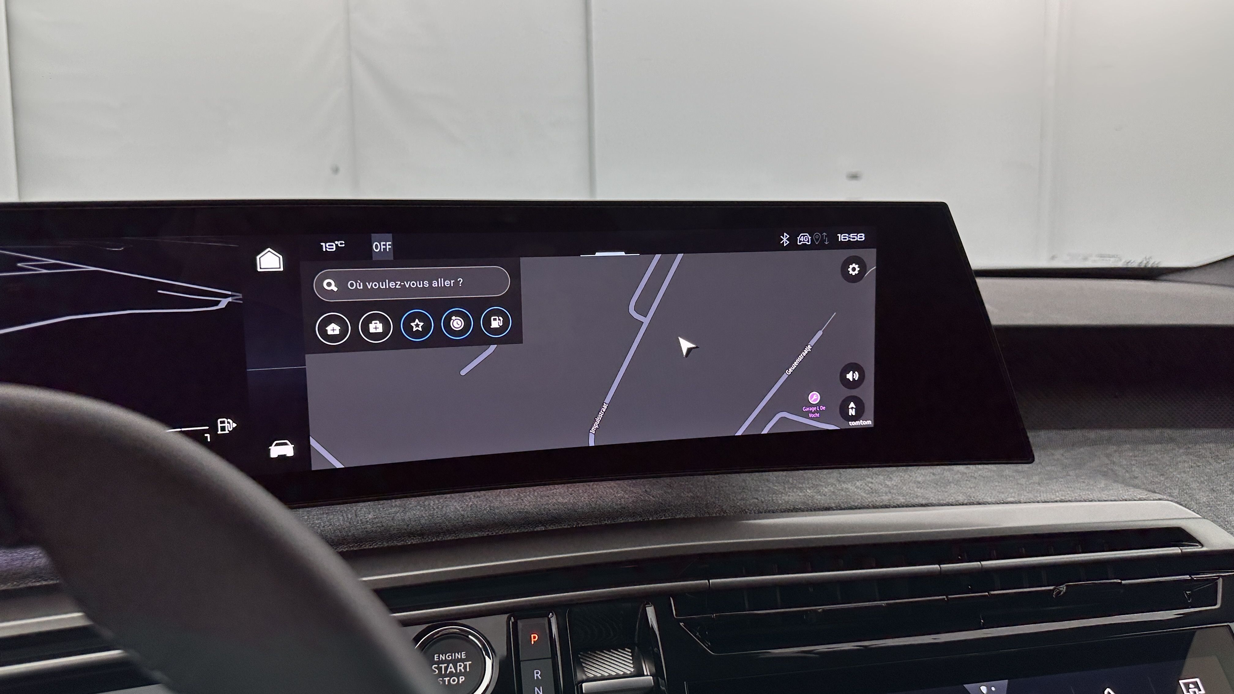 PEUGEOT 5008 1.2 Hybrid 145ch Allure e-DCS6