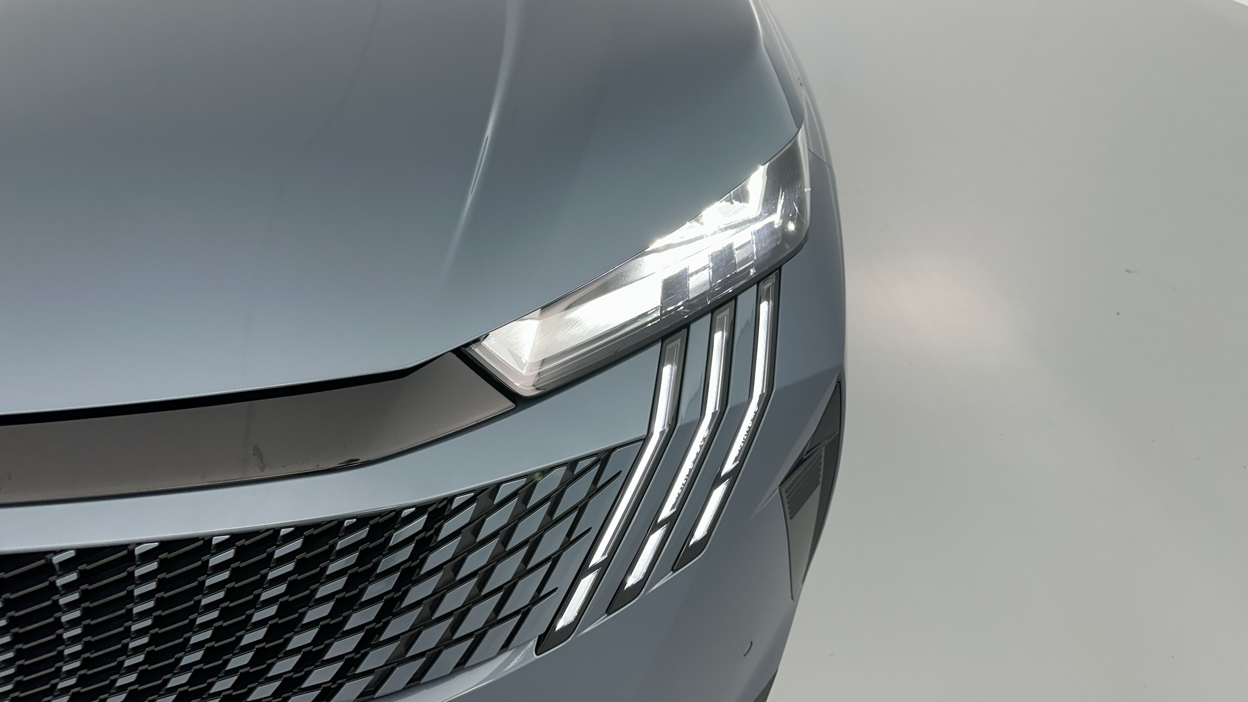 PEUGEOT 5008 1.2 Hybrid 145ch Allure e-DCS6