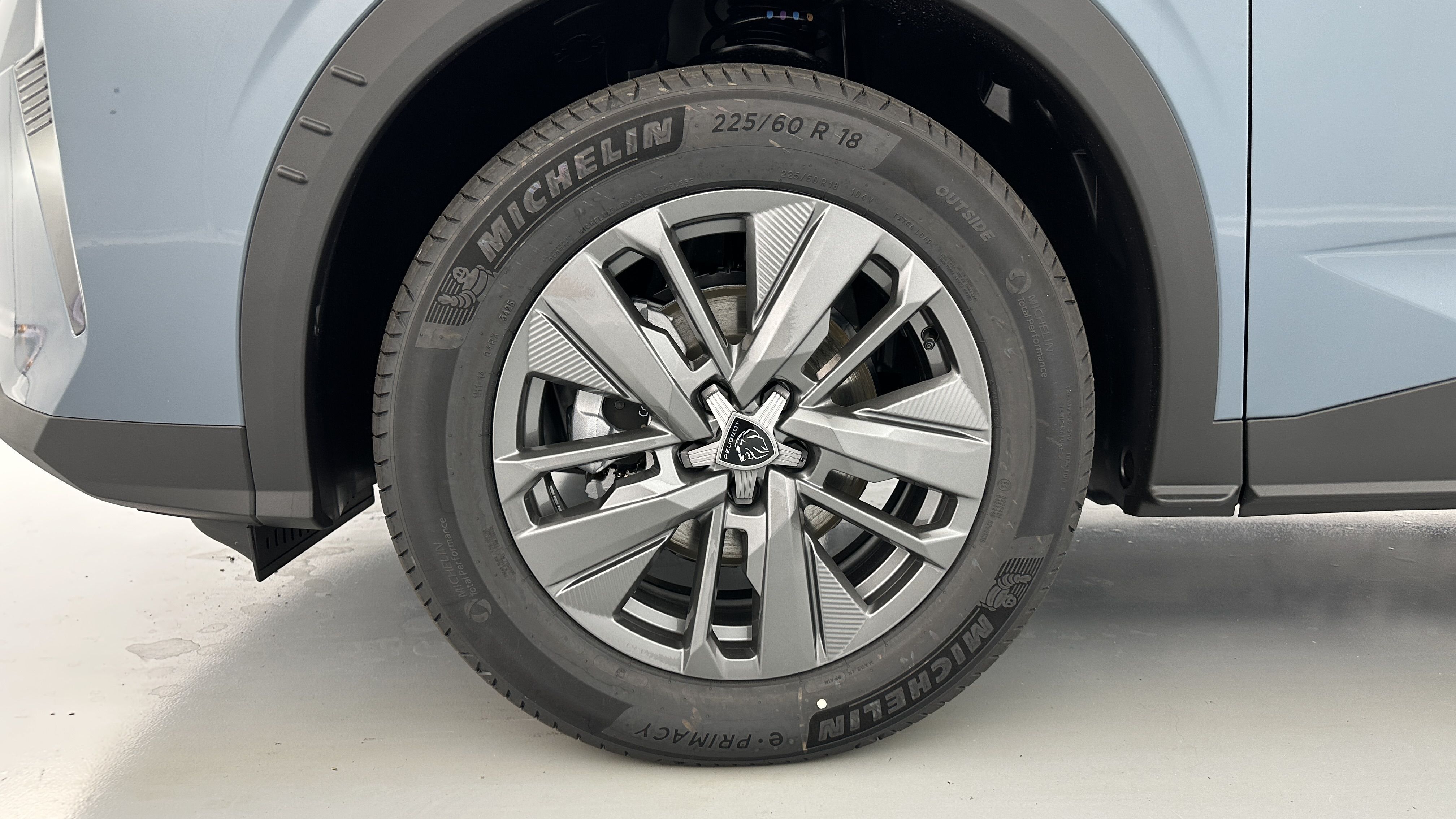 PEUGEOT 5008 1.2 Hybrid 145ch Allure e-DCS6