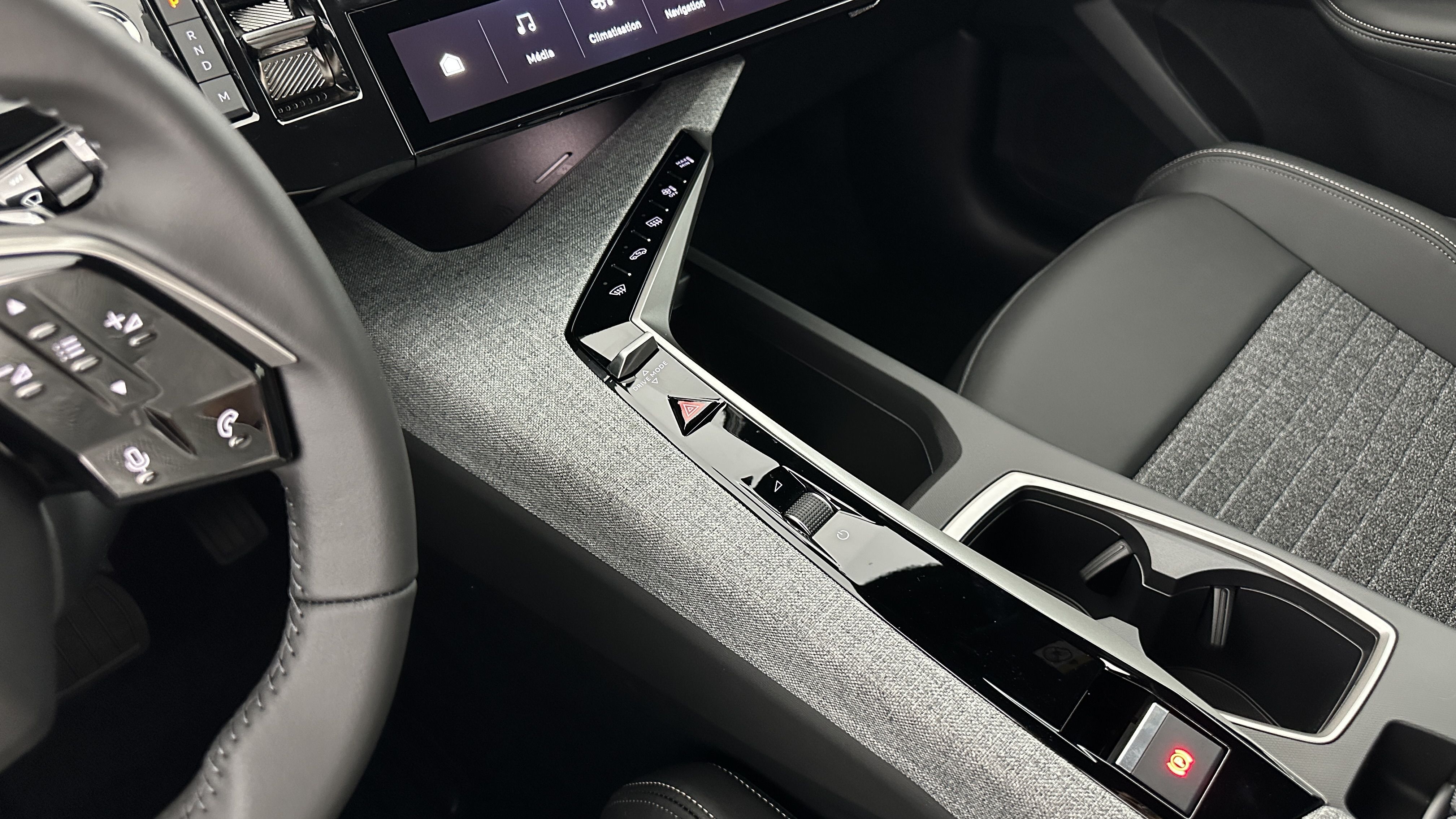 PEUGEOT 5008 1.2 Hybrid 145ch Allure e-DCS6