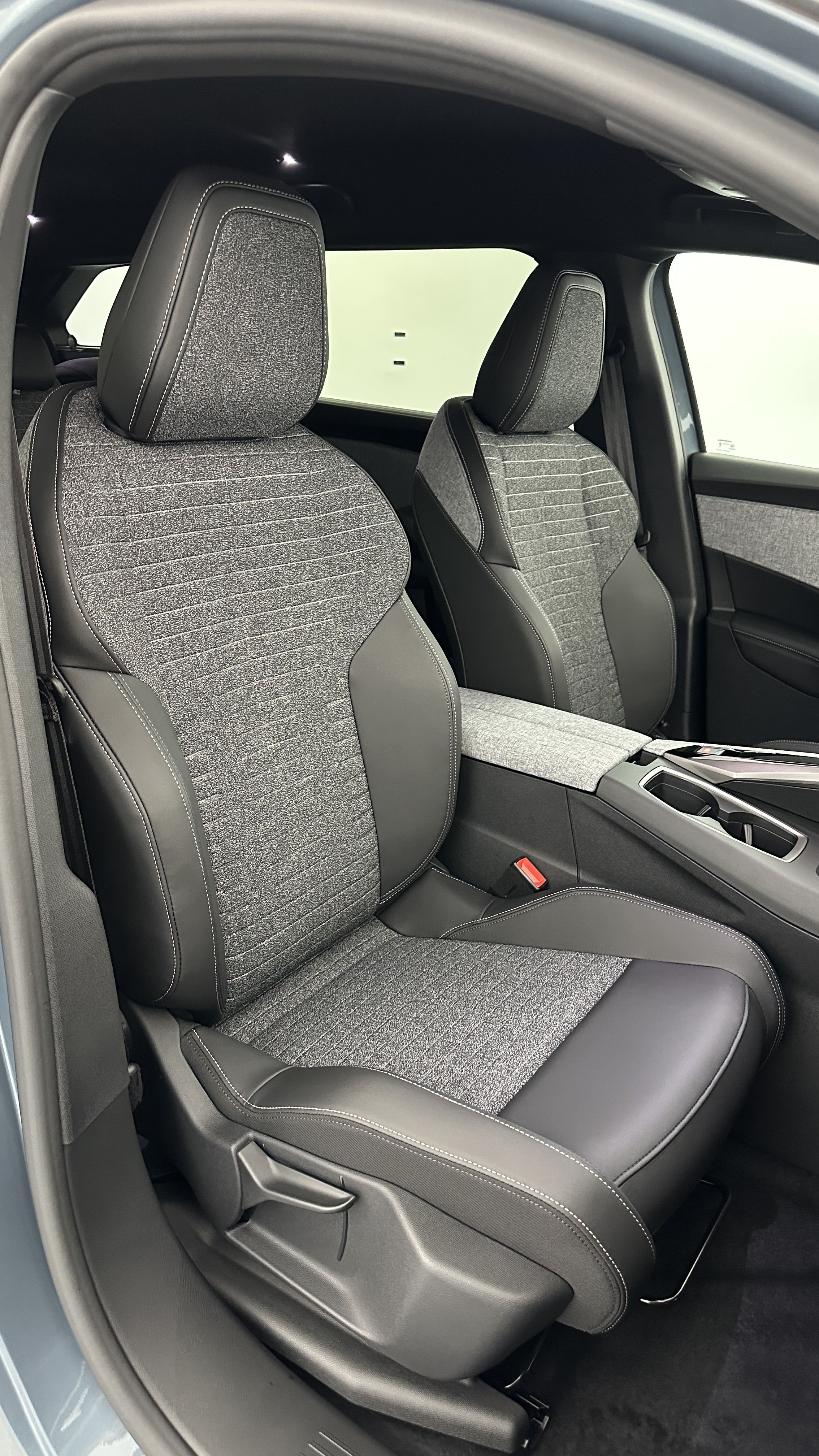 PEUGEOT 5008 1.2 Hybrid 145ch Allure e-DCS6