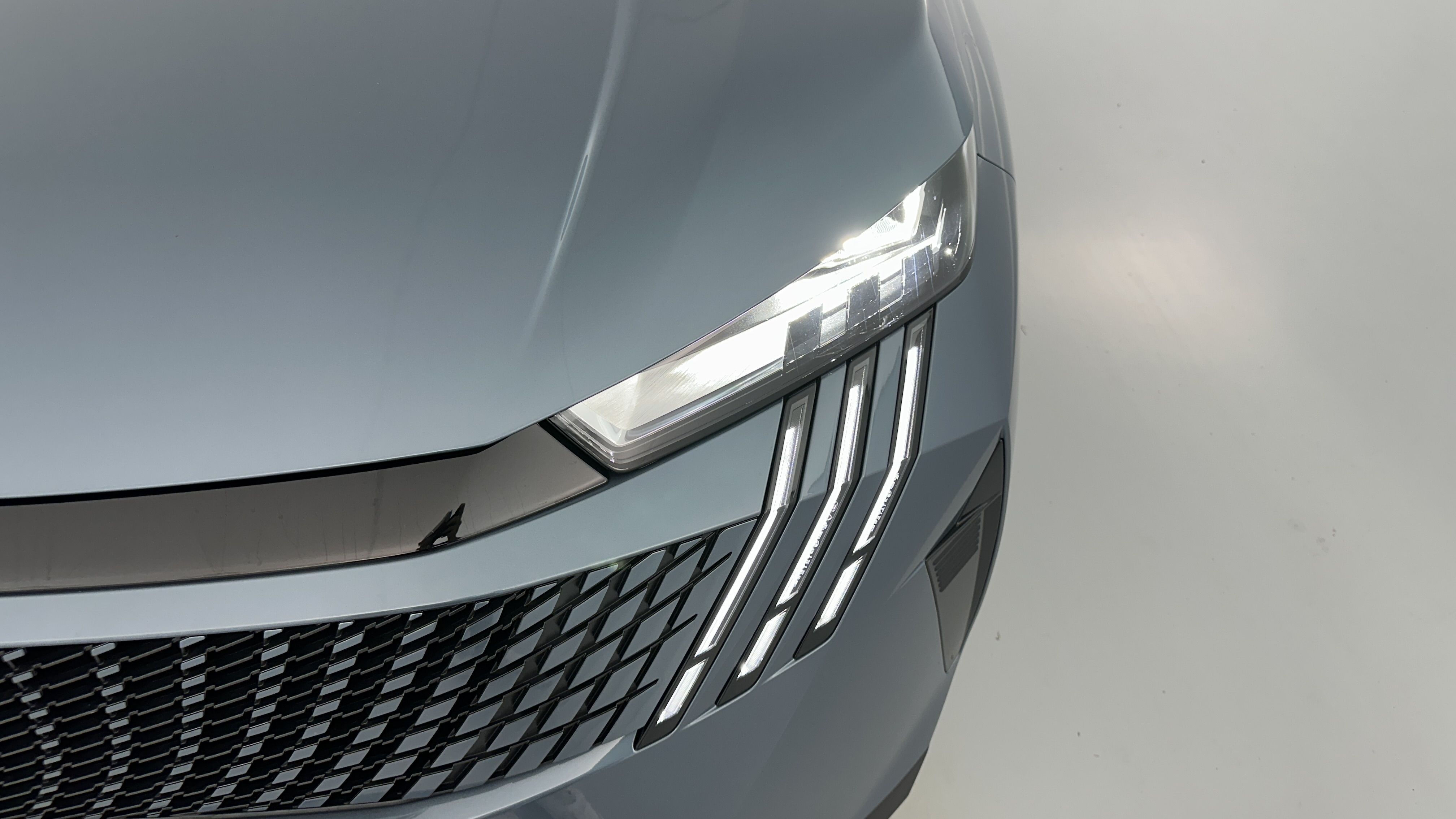 PEUGEOT 5008 1.2 Hybrid 145ch Allure e-DCS6
