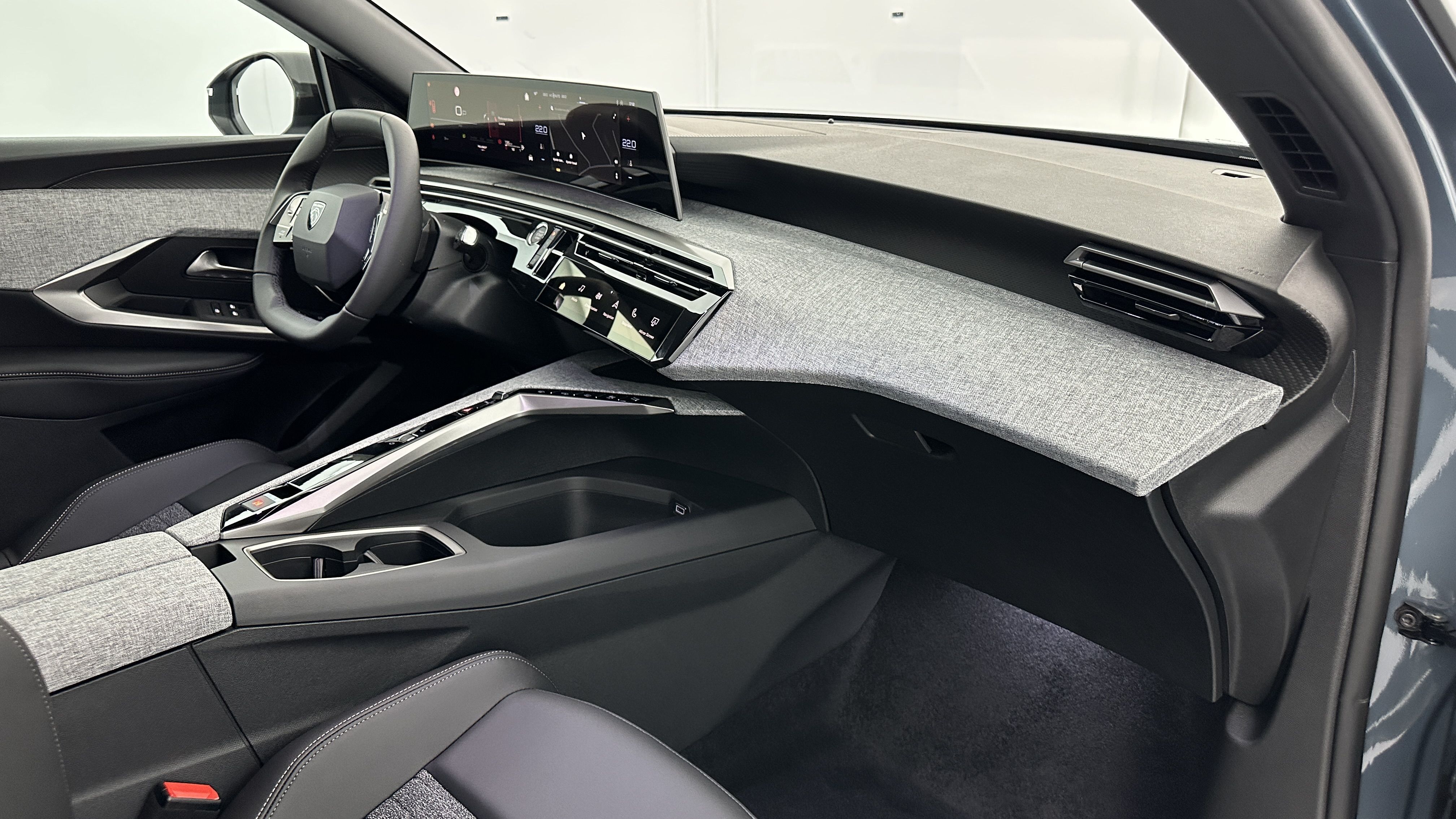 PEUGEOT 5008 1.2 Hybrid 145ch Allure e-DCS6