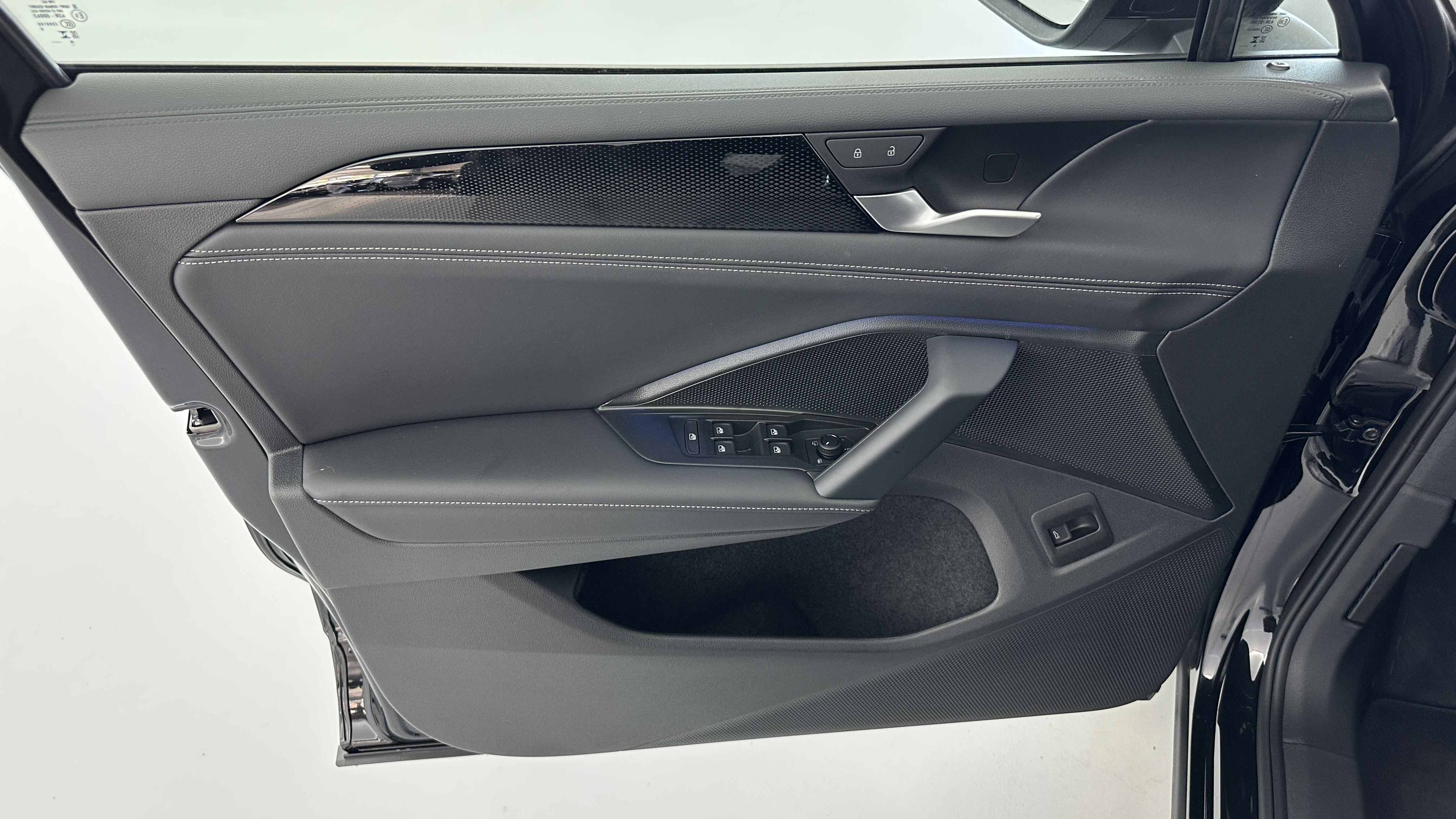 VOLKSWAGEN TIGUAN III 1.5 eTSI 150ch Life Plus DSG7