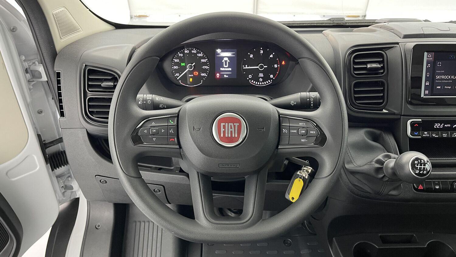FIAT Ducato cc 3.5 L 2.2 H3-Power 140ch Maxi Benne Acier + Coffre JPM