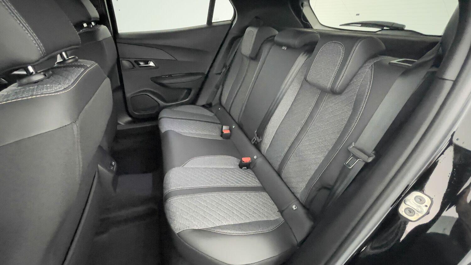 PEUGEOT 2008 II(2) 1.2 PureTech 100 Allure