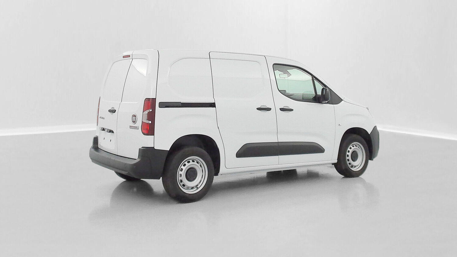 FIAT DOBLO FOURGON III M 650kg BlueHDi 100ch Pack Premium Connect Frigo Lamberet