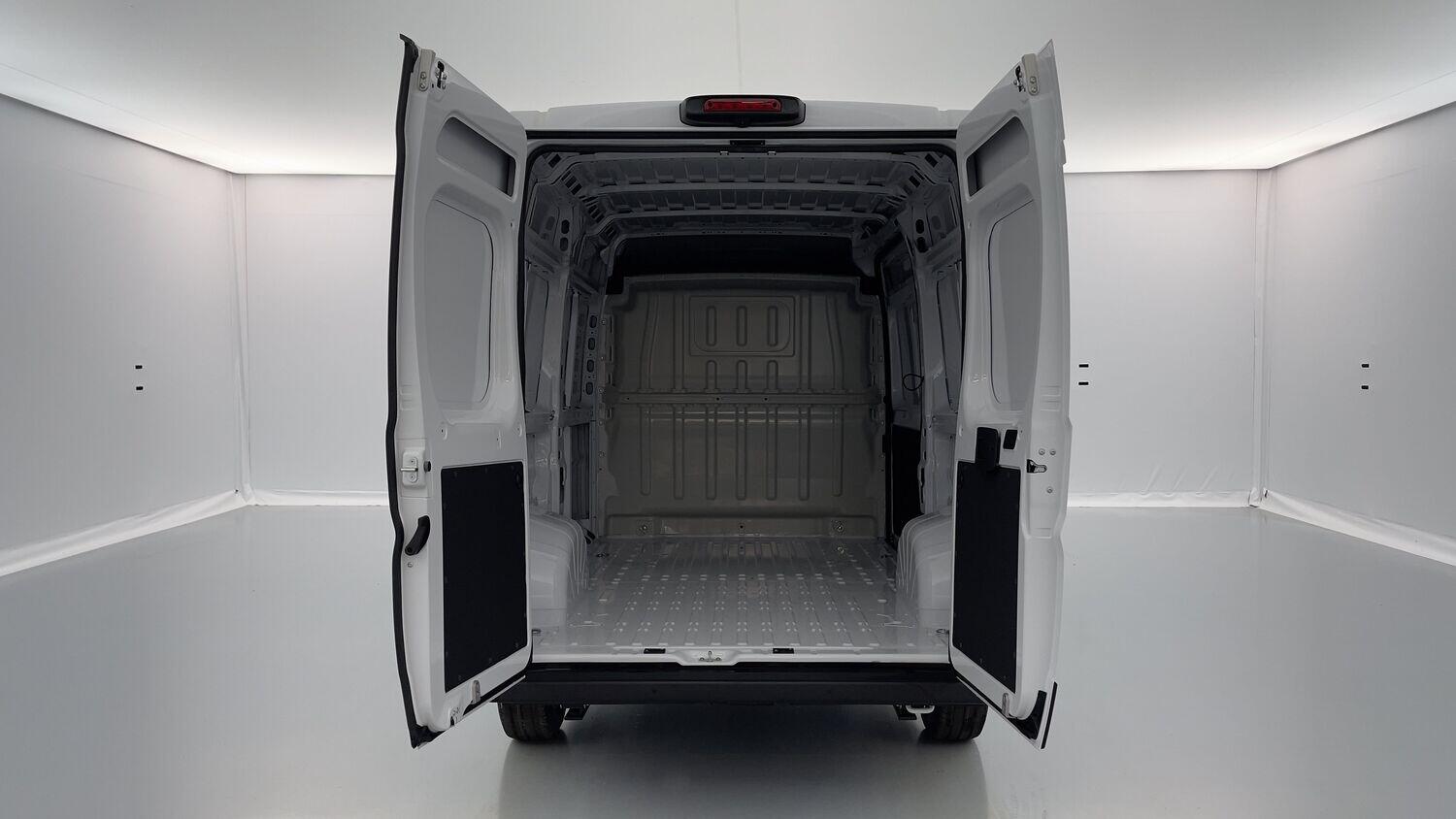 PEUGEOT BOXER II L2H2 3.5 2.2 BlueHDi 140ch Frigo Lamberet