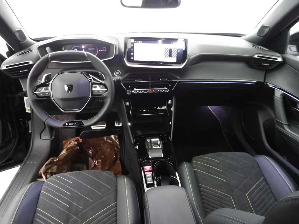 PEUGEOT 2008 1.2 HYBRID 145CH GT E-DCS6