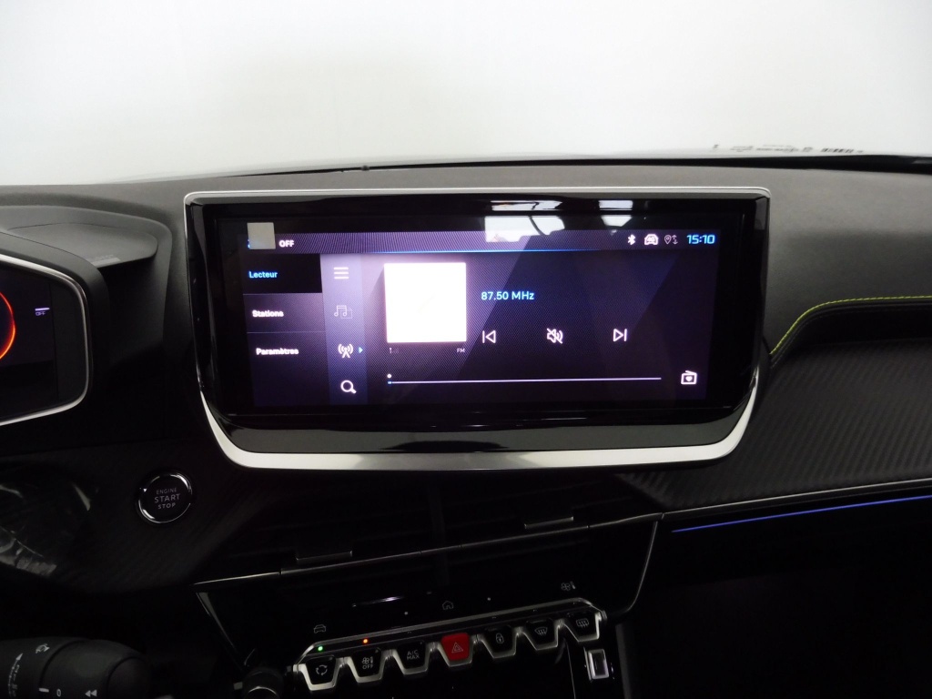 PEUGEOT 2008 1.2 HYBRID 145CH GT E-DCS6 + Pack Vision & Navigation & Drive Assist Plus Visiopark 2