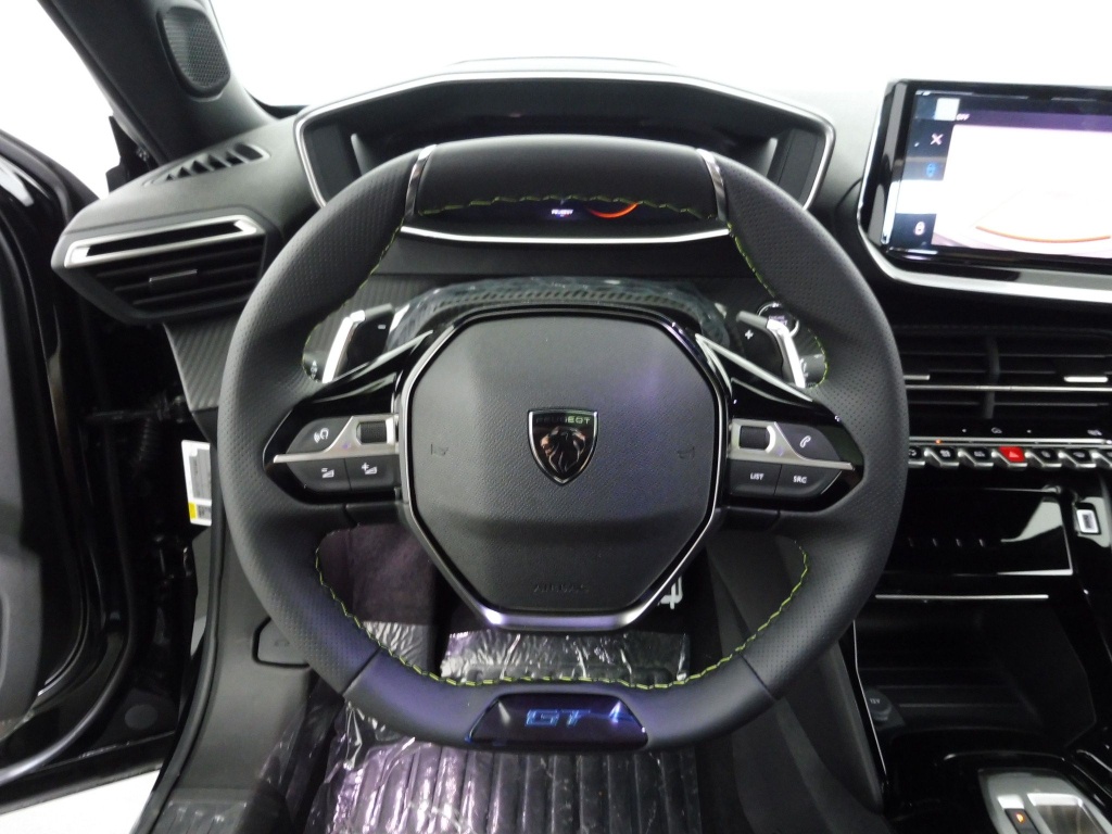 PEUGEOT 2008 1.2 HYBRID 145CH GT E-DCS6 + Pack Vision & Navigation & Drive Assist Plus Visiopark 2