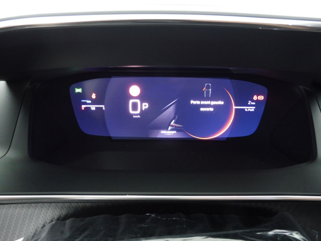 PEUGEOT 2008 1.2 HYBRID 145CH GT E-DCS6 + Pack Vision & Navigation & Drive Assist Plus Visiopark 2