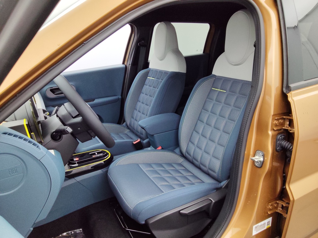 FIAT GRANDE PANDA 1.2 HYBRID 100CH LA PRIMA EDCT6
