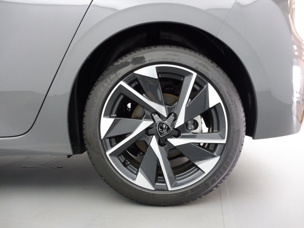 PEUGEOT 308 1.5 BLUEHDI 130CH S&S ALLURE EAT8