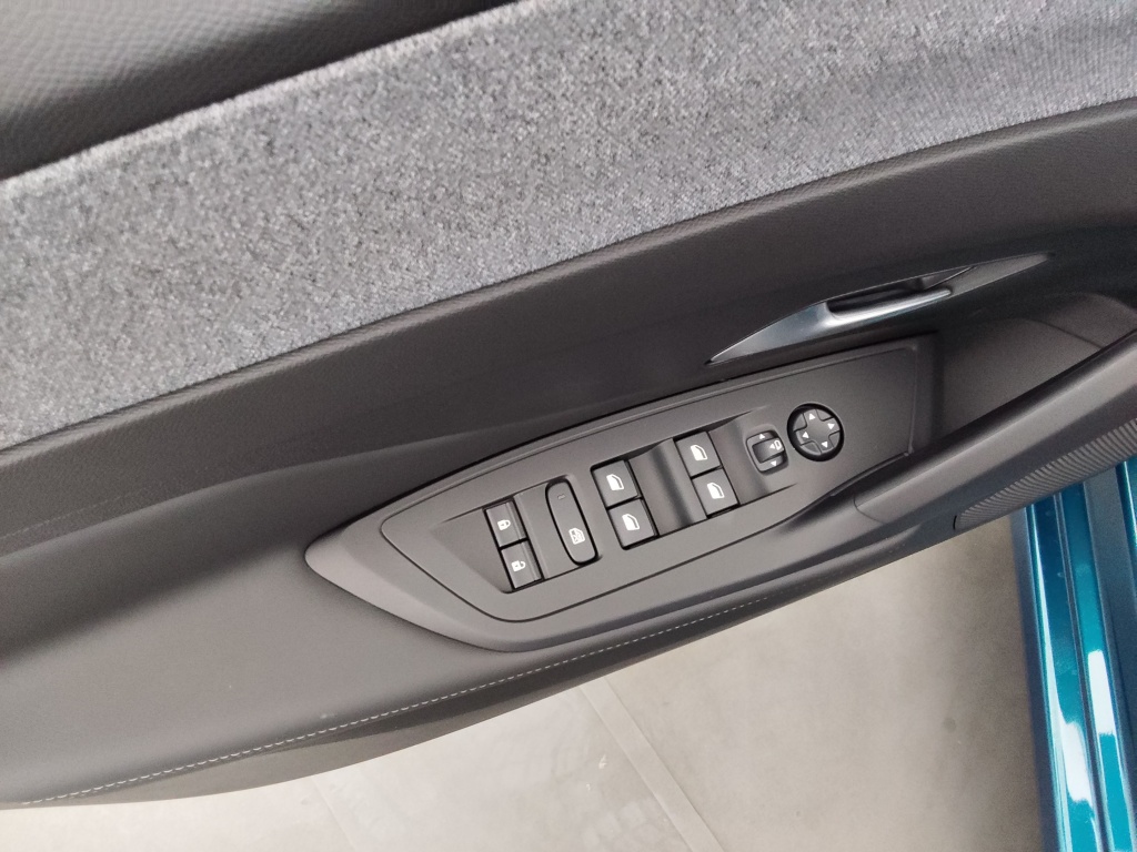 PEUGEOT 308 1.5 BLUEHDI 130CH S&S ALLURE EAT8
