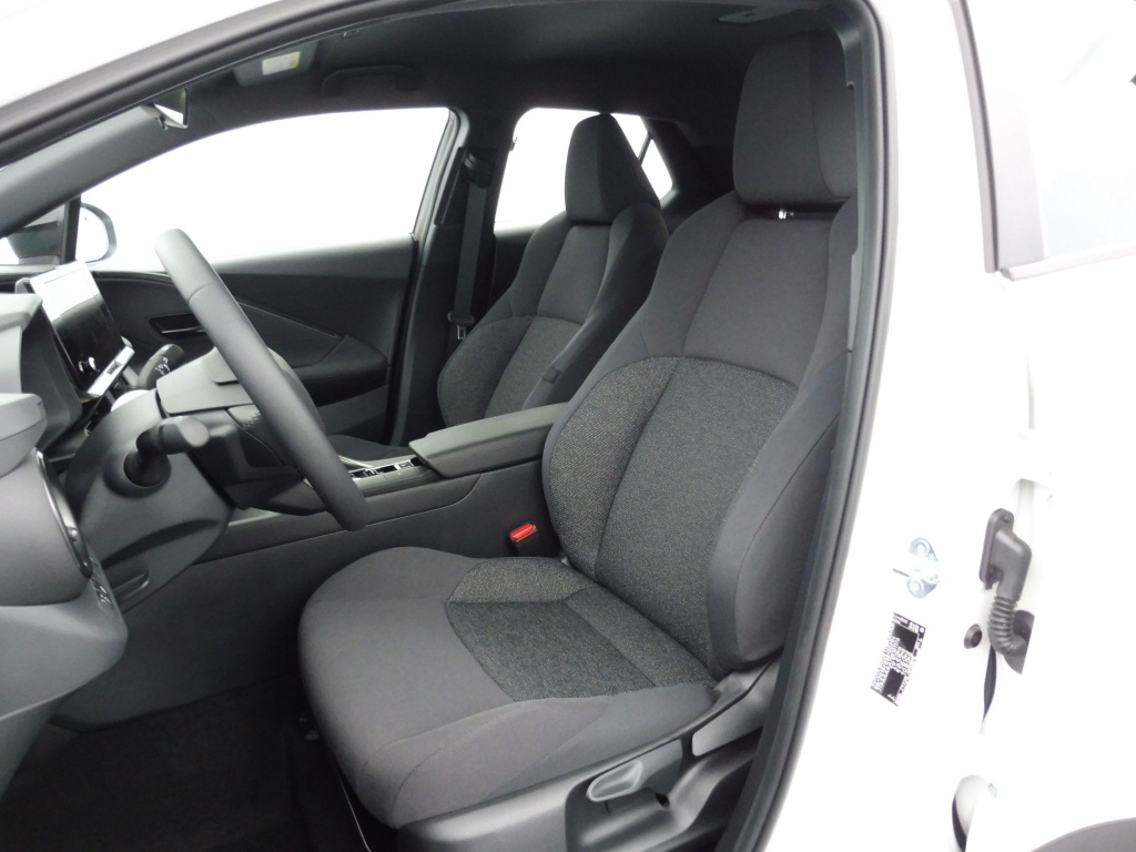 TOYOTA C-HR 1.8 140CH DYNAMIC NG23