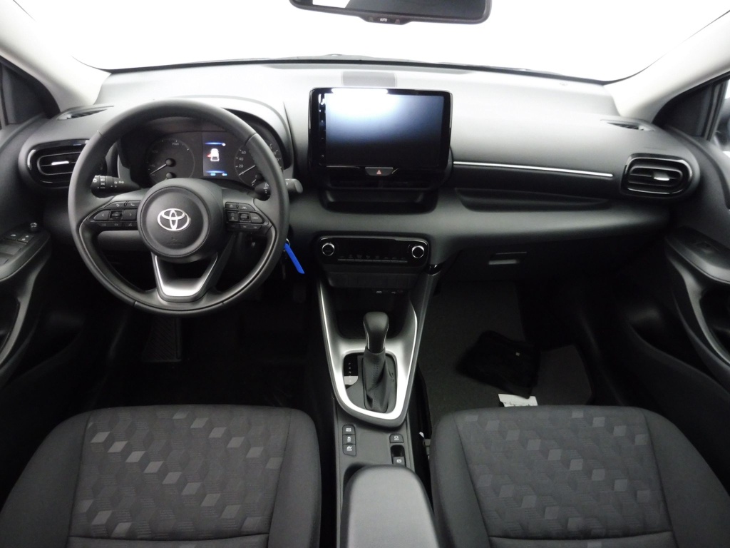 TOYOTA YARIS 116H DYNAMIC 5P MC24