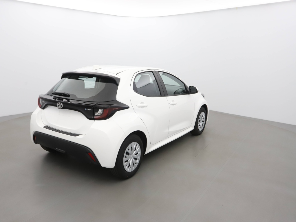 TOYOTA YARIS 116H DYNAMIC 5P MC24