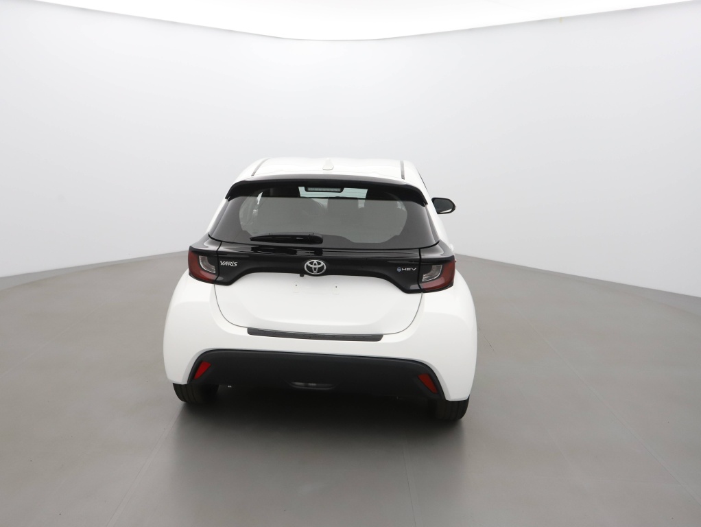 TOYOTA YARIS 116H DYNAMIC 5P MC24