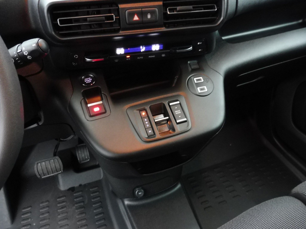 PEUGEOT PARTNER XL 950KG BLUEHDI 130CH S&S EAT8