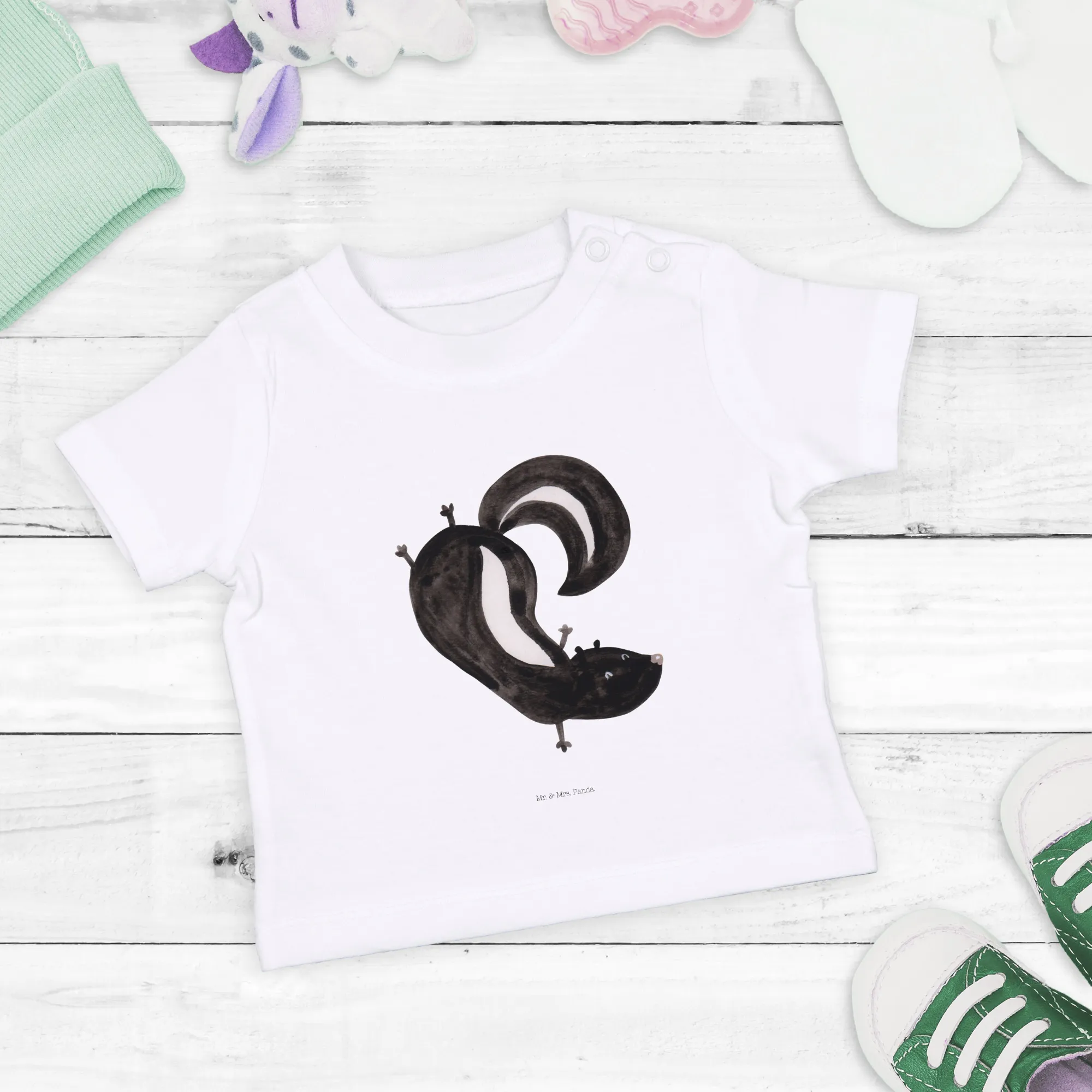 Organic Baby Shirt Stinktier Handstand