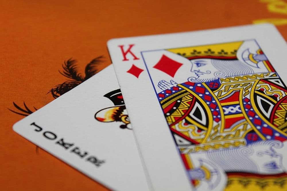 What is Mobile Gaming and How Does it Work with W88? 