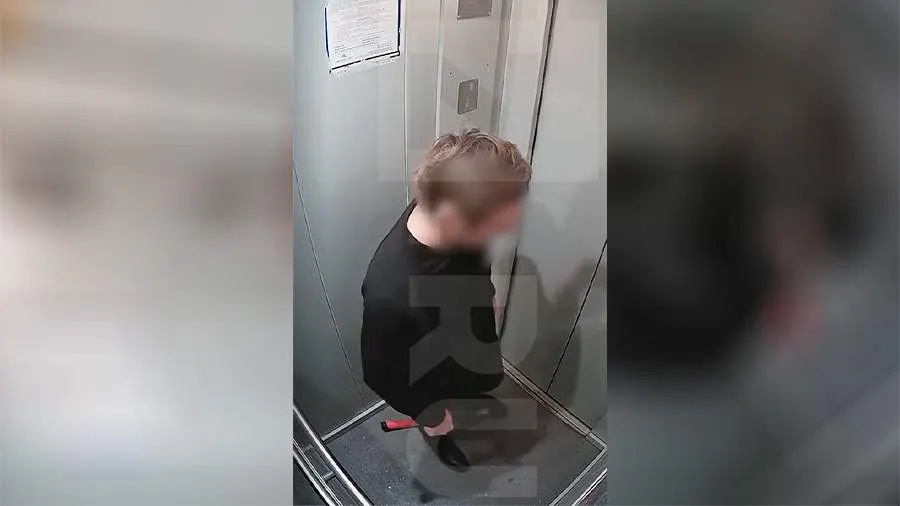 Уфимец пугал соседей топором и угрожал матери‑одиночке