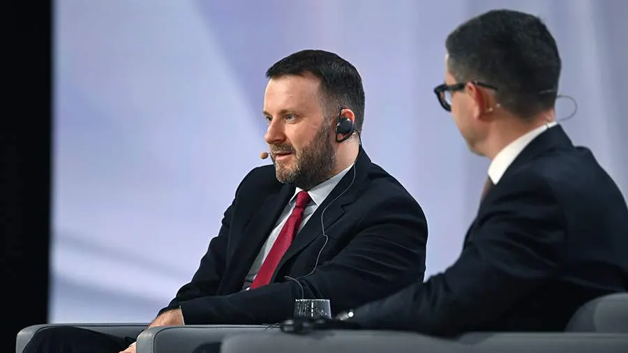 Орешкин заявил об интересе США к технологиям России для СПГ-завода на Аляске