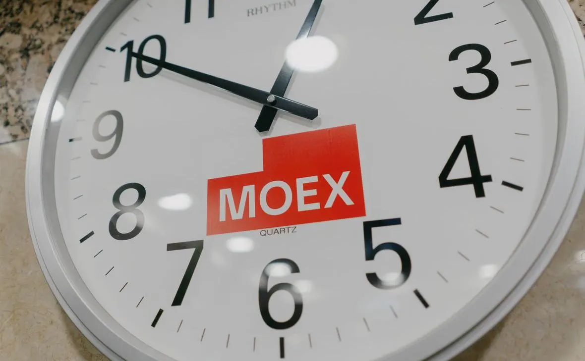 Индекс Мосбиржи обновил максимум с июня на телефонных разговорах Путина