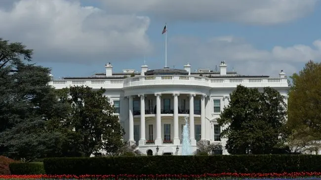 Мальчик в советской фуражке пришел в Белый дом к Трампу на Хэллоуин