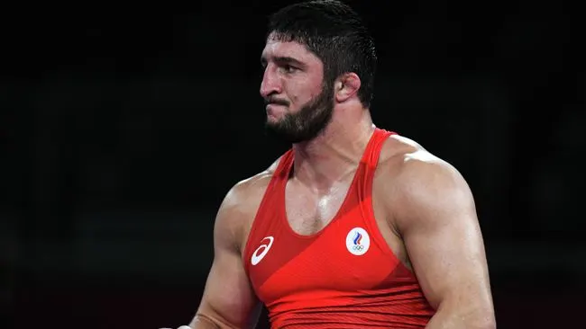 Садулаев проведет схватку за бронзу на чемпионате мира