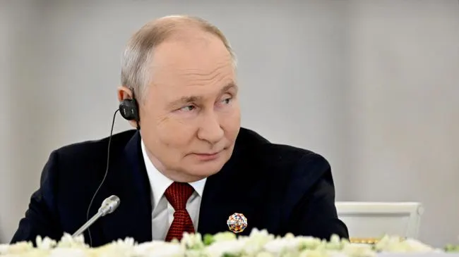 Путин поблагодарил президента Намибии за визит в Москву в ее день рождения