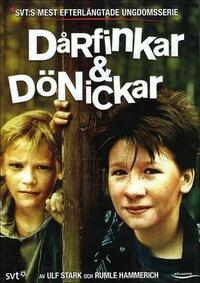 Сериал Чудаки и зануды/Dårfinkar & dönickar онлайн