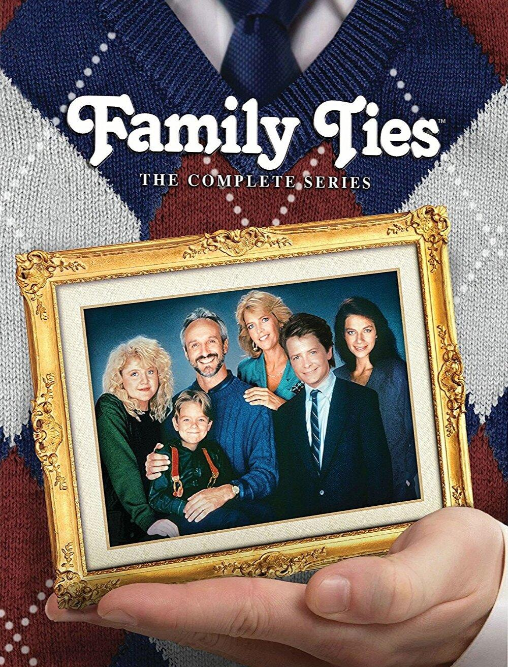 Сериал Семейные узы (1982)/Family Ties  1 сезон онлайн