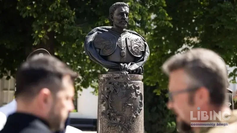 Пам’ятники Леніну та еволюція монументального ландшафту Києва після Майдану: від Леніна на Бессарабці до майбутнього фонтану