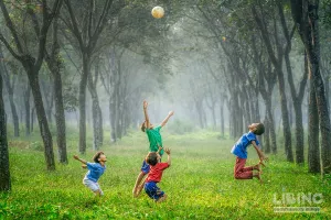 The Cognitive Architecture of Unstructured Child Outdoor Environments