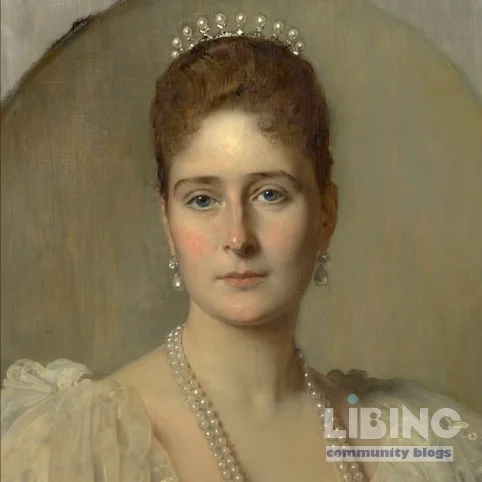 Alexandra Feodorovna and the Fall of the Romanov Dynasty: An Analytical Portrait