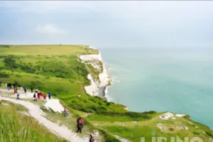 Canterbury pilgrimage as practice: reviving a medieval rite in a modern landscape
