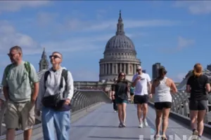 London safety in numbers: decoding crime data, narratives, and policy