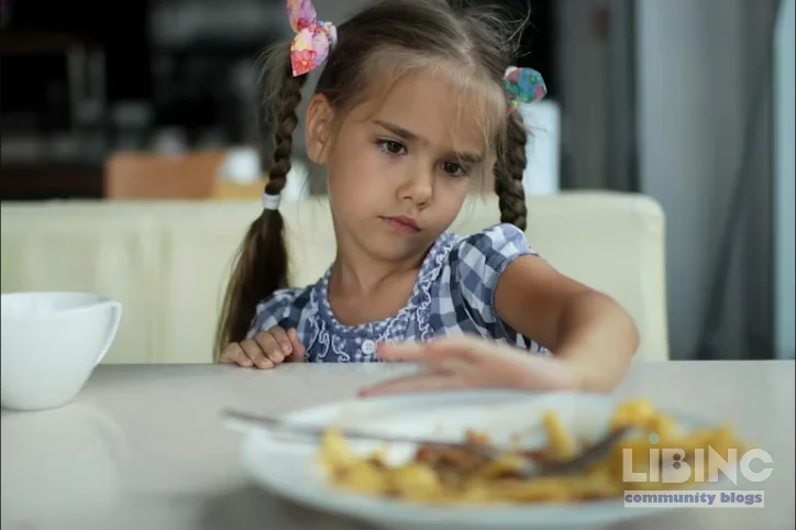 Picky Eating in Kids: Why Food Fussiness Shifts Between Childcare and Home—and How to Help