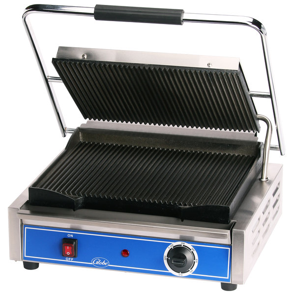 Vollrath 40793 Cayenne Super Size Single Panini Sandwich Press with Smooth  Aluminum Plates - 17 7/16 x 15 5/8 Cooking Surface - 120V, 1800W