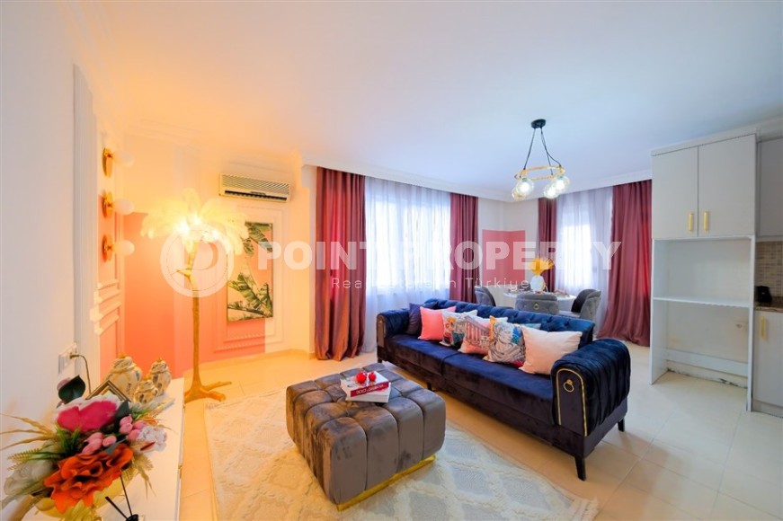 Inexpensive well-kept apartment with an area of 55 m2 in the center of Alanya. Sold furnished.-id-4633-photo-1
