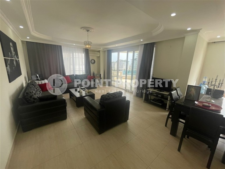 Spacious furnished apartment 1200 meters from the sea, in a quiet area of Alanya - Cikcilli-id-6208-photo-1