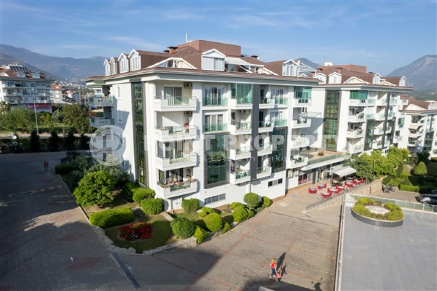 Duplex penthouse with four bedrooms, 220 m², with mountain and sea views in a luxury complex in Oba-id-1494-photo-1