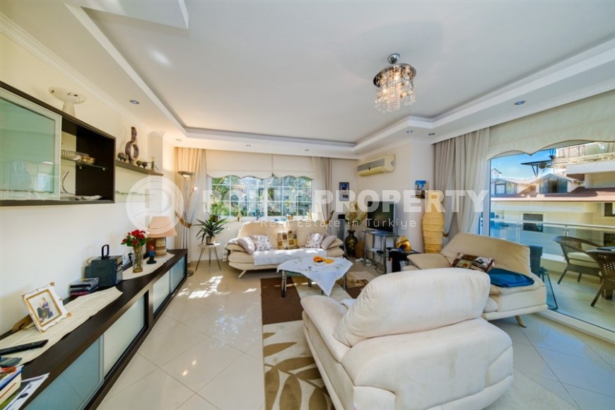 Cozy two-level apartment 3+1, in a picturesque area, in the elite area of Alanya - Hasbahce-id-6296-photo-1