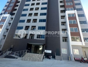 Две новые квартиры на 9-м и 10-м этажах, в двух с половиной километрах от моря, в курортном районе Мерсина - Мезитли-id-6380-фото-1