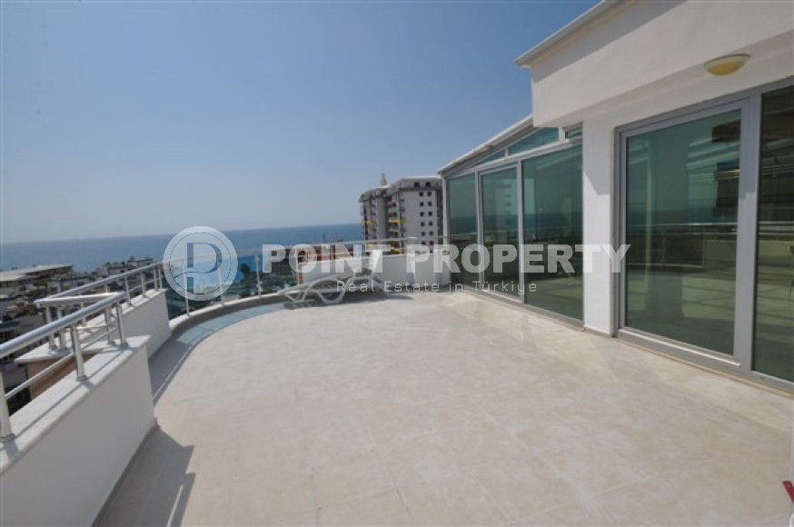View duplex apartment with five bedrooms, 230m², 150m from the sea in Mahmutlar, Alanya-id-1507-photo-1