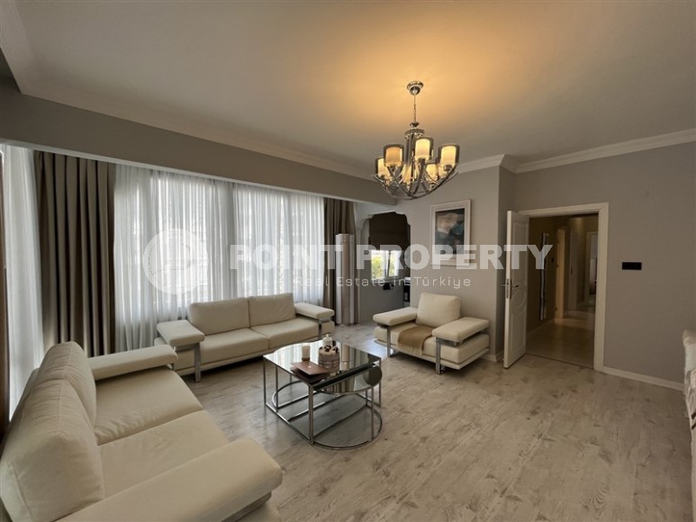 Modern apartment with a laconic, stylish design, 100 meters from the famous Cleopatra Beach-id-6475-photo-1